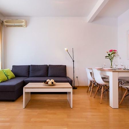 Stay Barcelona Borne Apartment Buitenkant foto